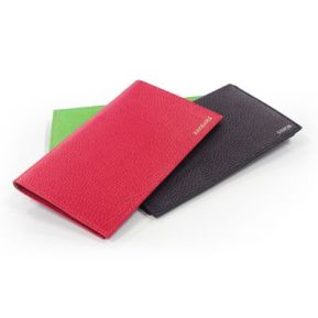 Cartera con chequera en cuero personalizada