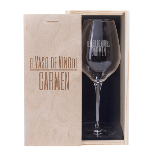 Copa de vino grabada con un nombre