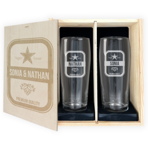 Caja con 2 vasos de cerveza con nombre personalizado