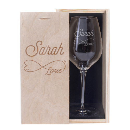 Copa de vino grabada amor