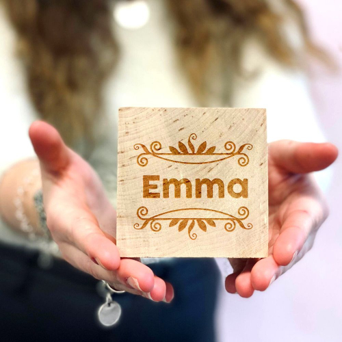 EcoCube personalizado con un nombre