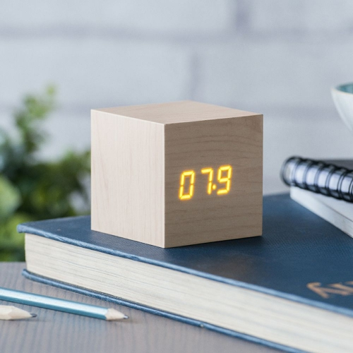 Despertador de madera personalizado