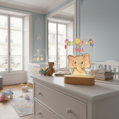 Con su diseño colorido y personalizado, esta lámpara crea un ambiente acogedor y lleno de magia, perfecta para el descanso y la decoración de su espacio.