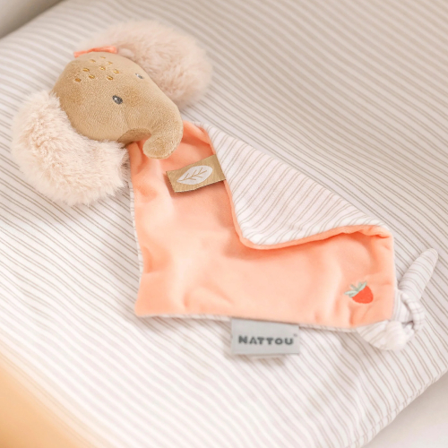 Mini peluche Oli el elefante bordado