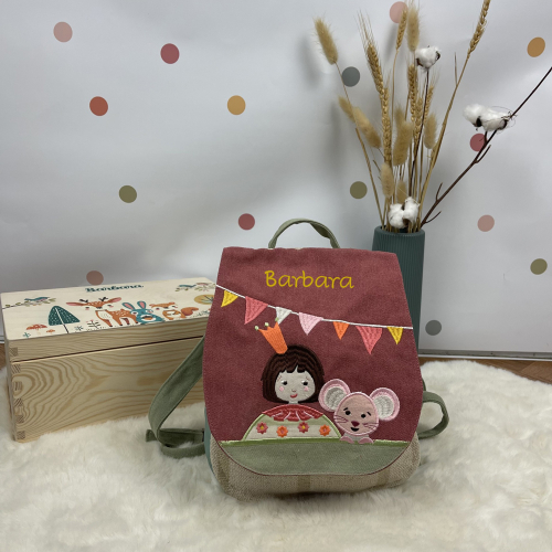 Mochila infantil personalizada con diseño de niño y ratón