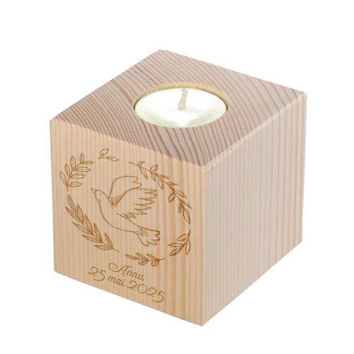 Portavela de madera personalizado con una paloma para el bautizo