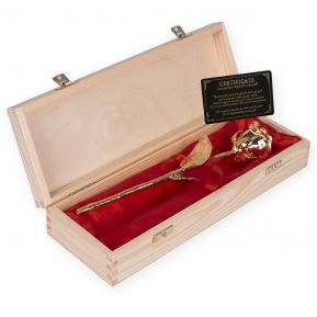 Rosa de oro con caja personalizada 